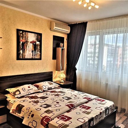 Apartament Anca ブカレスト エクステリア 写真