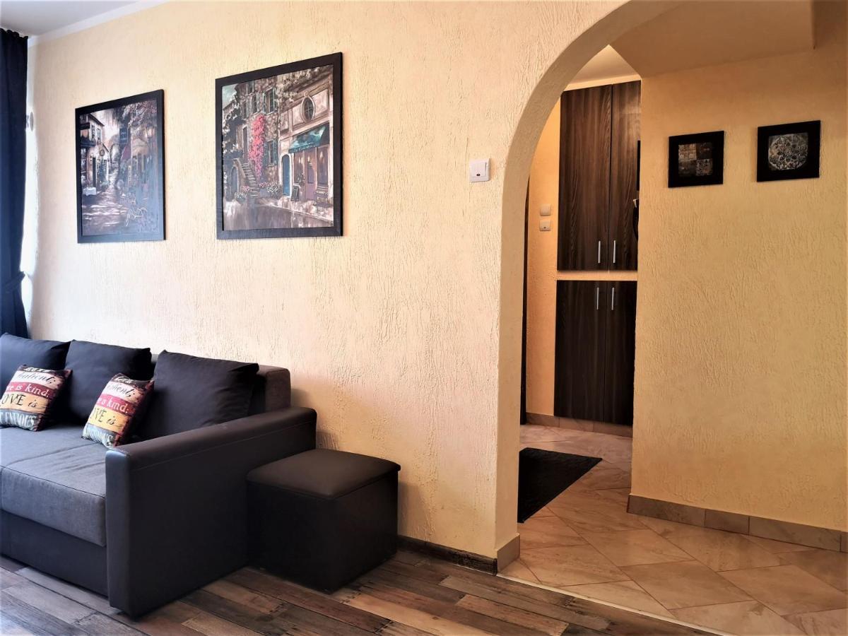 Apartament Anca ブカレスト エクステリア 写真