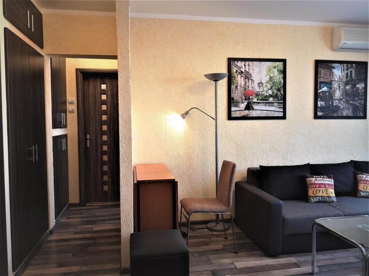 Apartament Anca ブカレスト エクステリア 写真