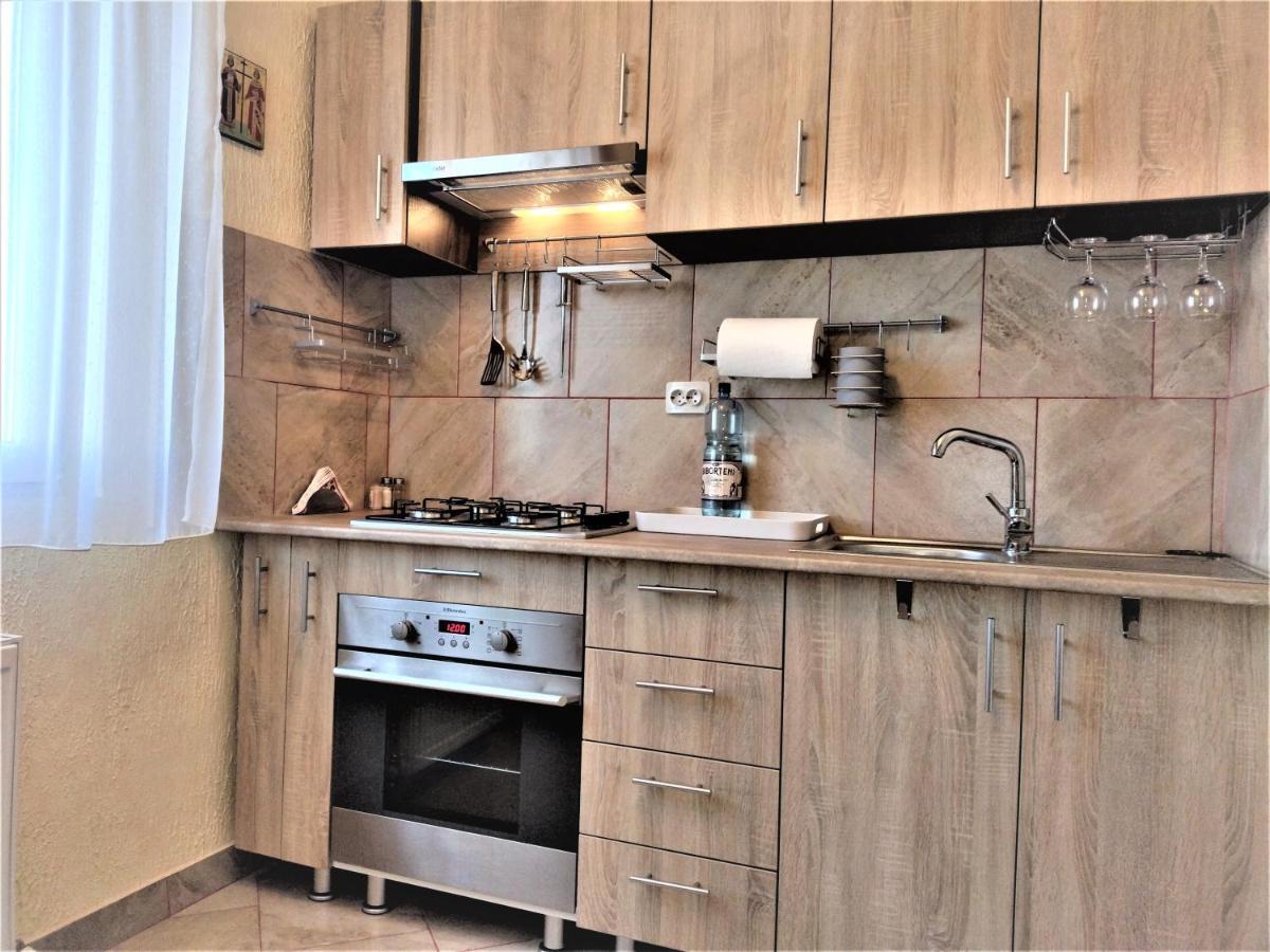 Apartament Anca ブカレスト エクステリア 写真