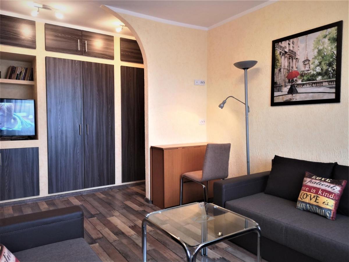 Apartament Anca ブカレスト エクステリア 写真
