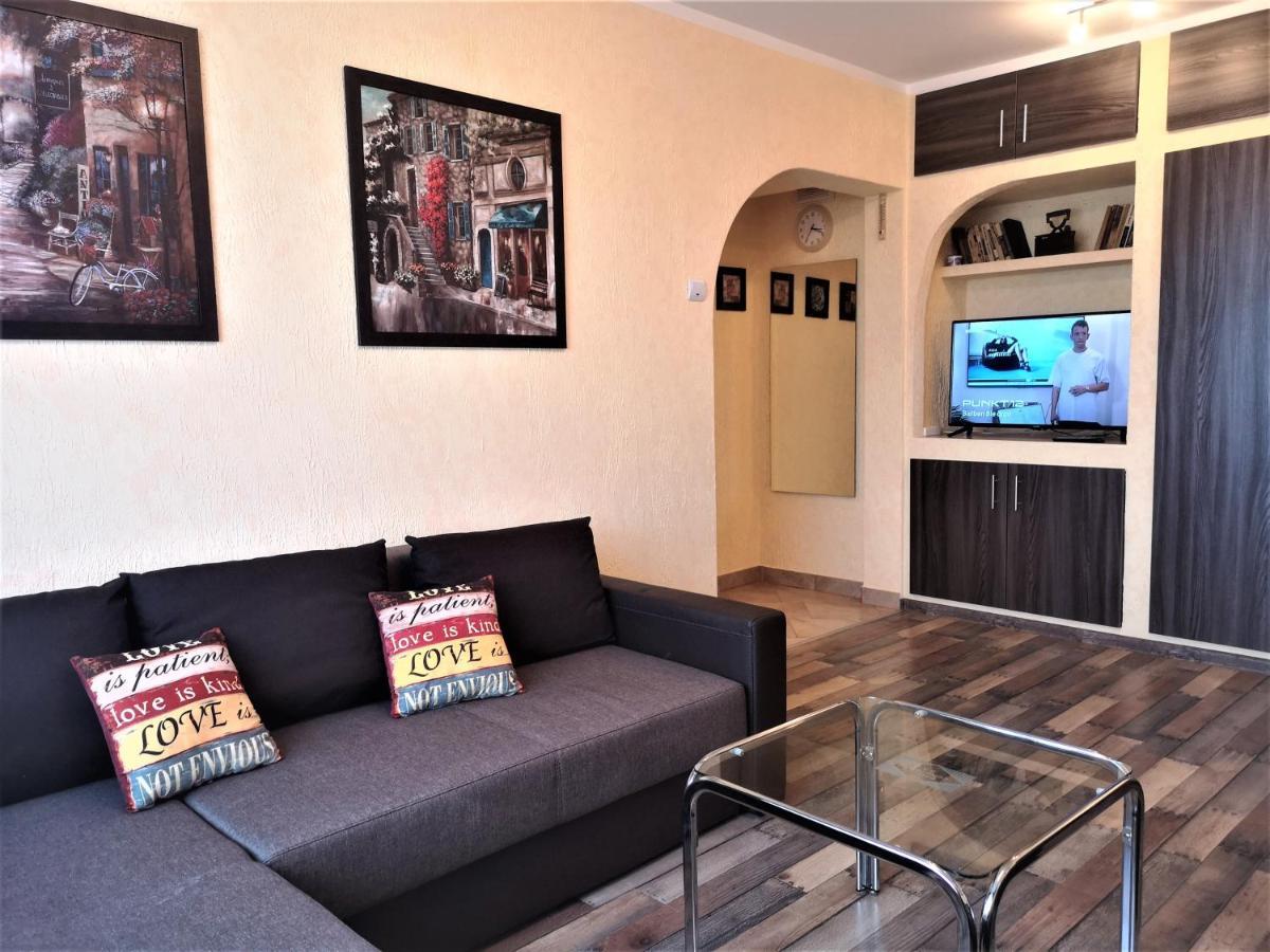 Apartament Anca ブカレスト エクステリア 写真