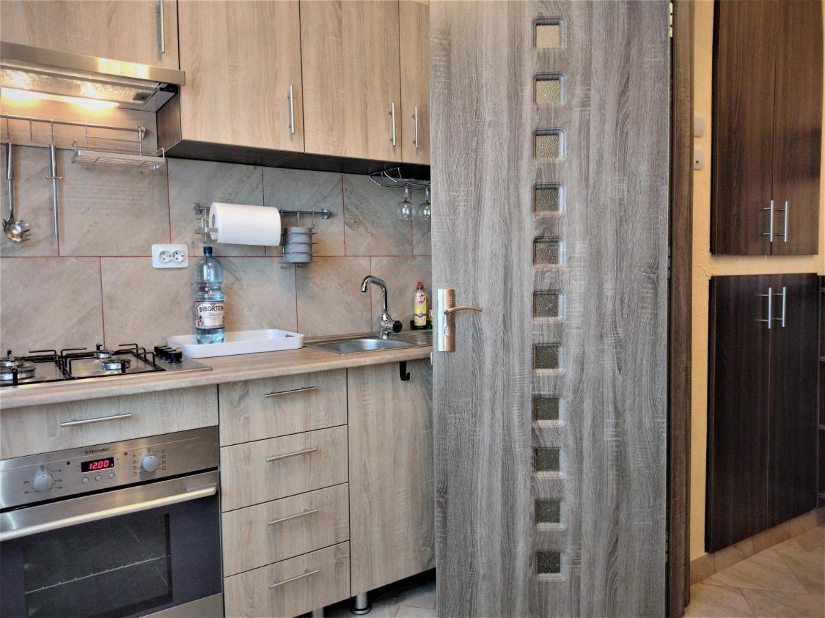 Apartament Anca ブカレスト エクステリア 写真