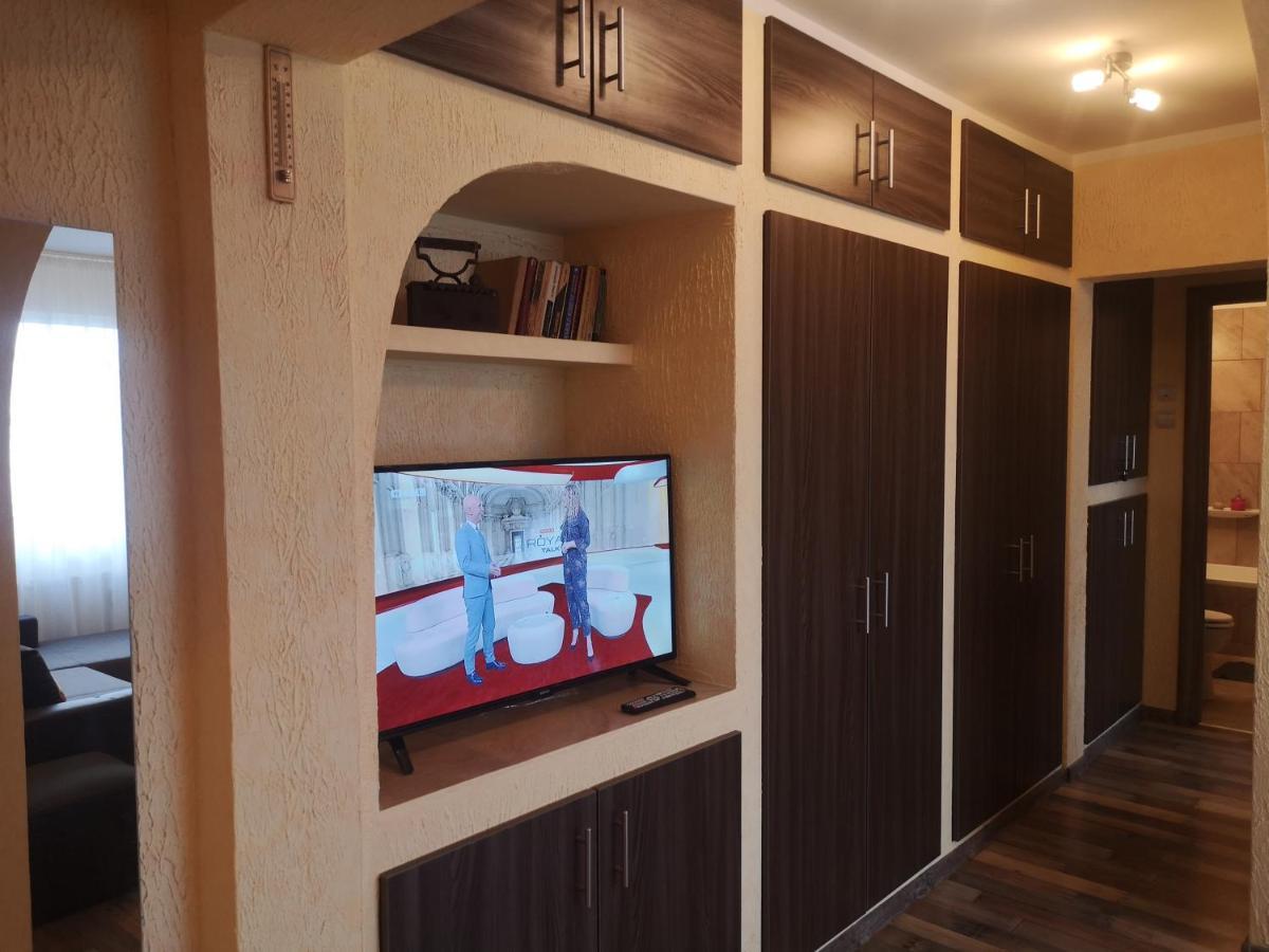 Apartament Anca ブカレスト エクステリア 写真